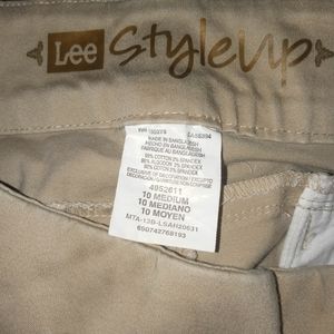 Lee style up khaki pants size 10